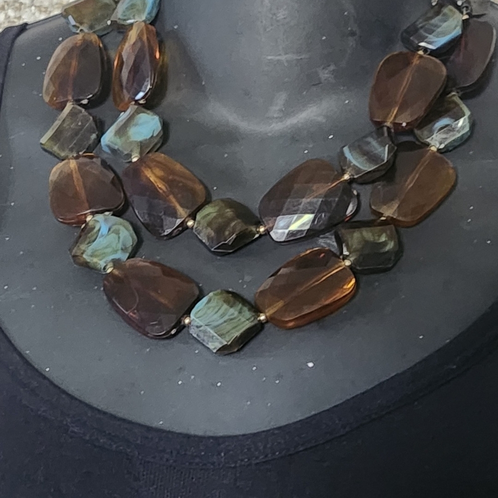 & Other Stories Brown and Black Geometric Necklace - Picture 3 of 3